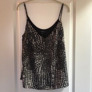 Aritzia Babaton, black and white tank
